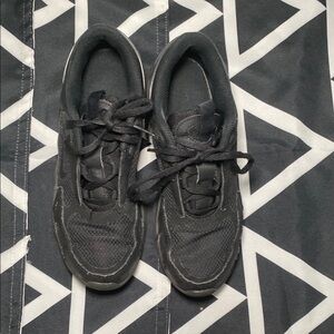 Black Nike Airmax Athletic Sneakers